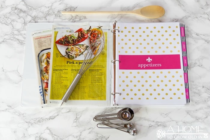 Corral all your recipes into one place with this free super chic recipe binder printable!