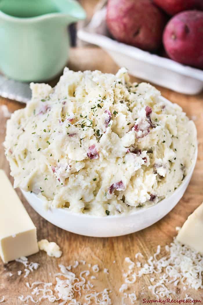 Need a little holiday meal planning inspiration? Check out the most delicious side dishes that will have everyone asking for the recipe! This is one that you need to pin for later!