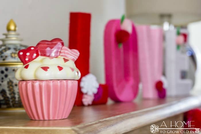 Check out these 3 easy DIY Valentine's Day projects that will liven up your entryway or mantle and won't break your budget.